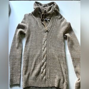 Vintage Roxy Brown V-Neck Sweater with Chunky Ribbed Design Size Large